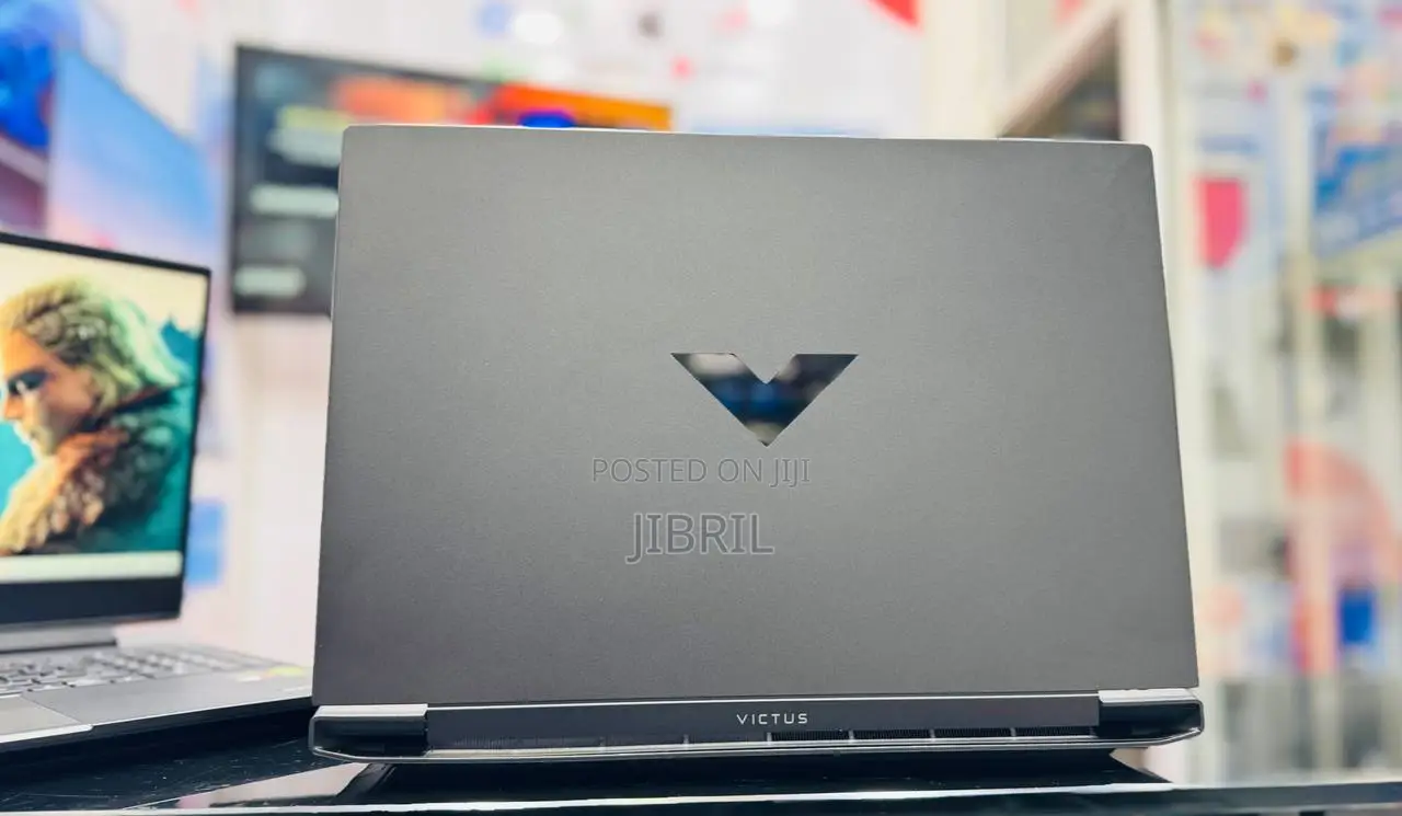 New Laptop HP Victus 15 16GB AMD Ryzen 5 SSD 1T
