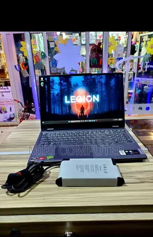 New Laptop Lenovo Legion 5 16GB AMD Ryzen 7 SSD 512GB