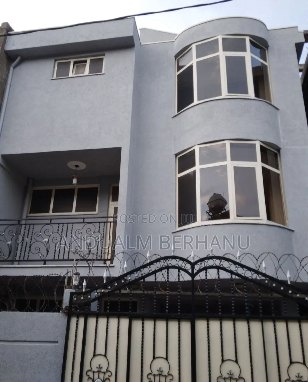 5bdrm Villa in Bole for sale