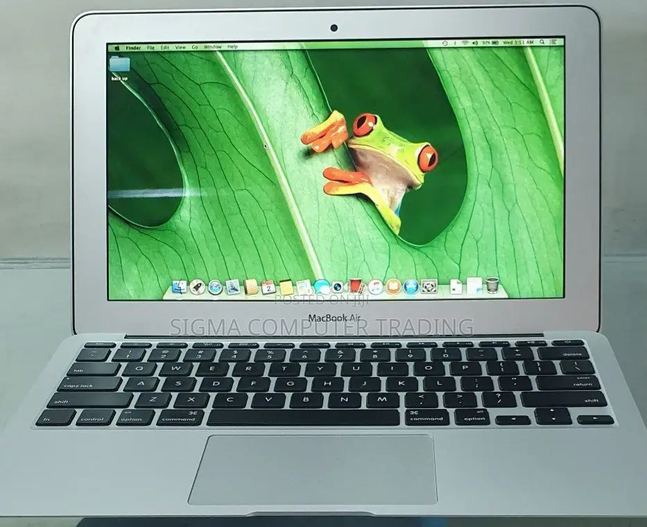 New Laptop Apple MacBook 2014 4GB Intel Core I5 SSD 128GB