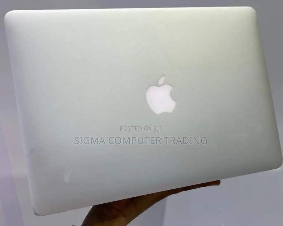 New Laptop Apple MacBook 2017 8GB Intel Core I5 SSD 128GB