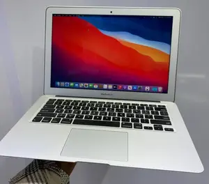 New Laptop Apple MacBook 2017 8GB Intel Core I5 SSD 128GB