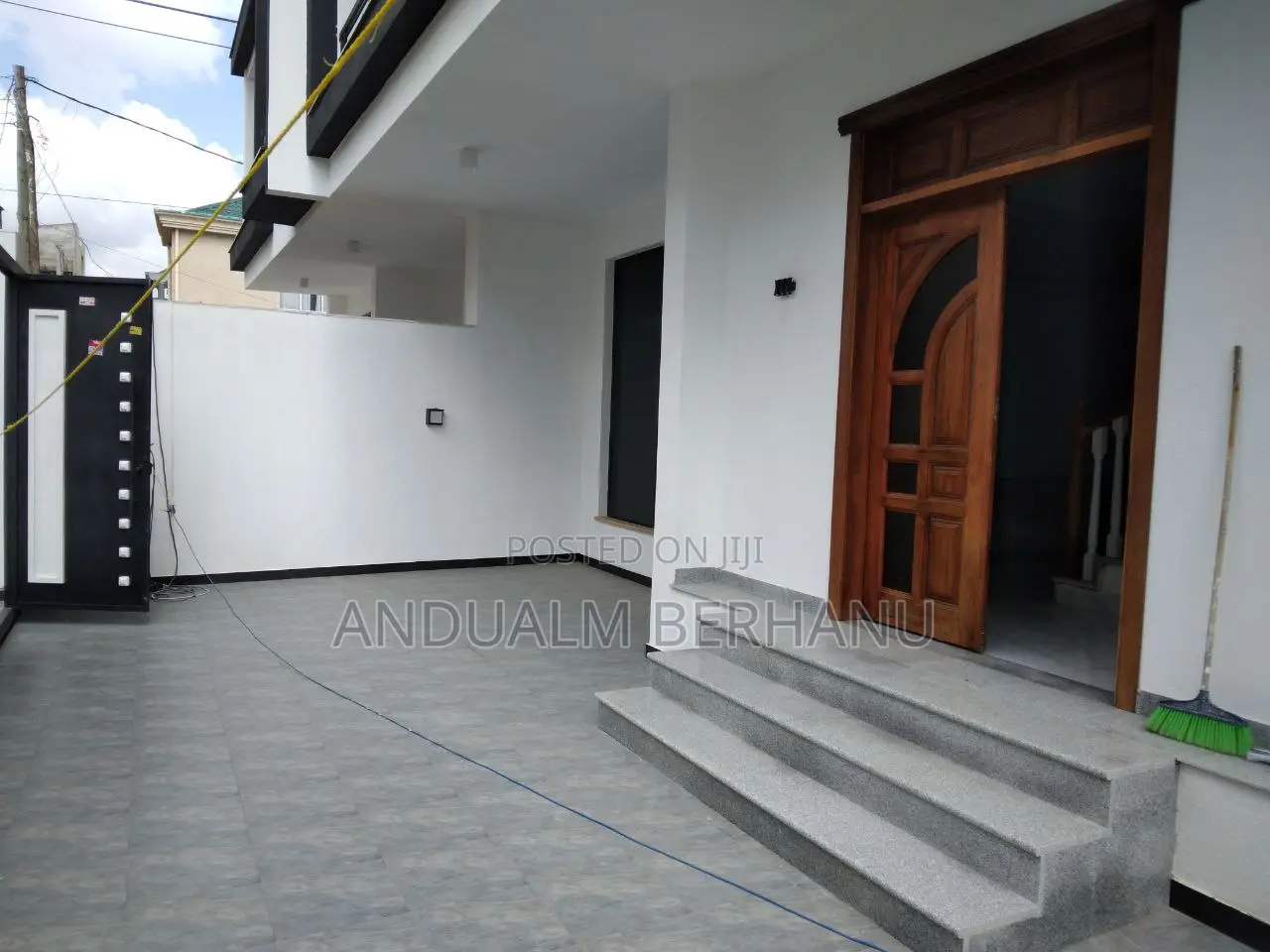 7bdrm Villa in Bole for sale