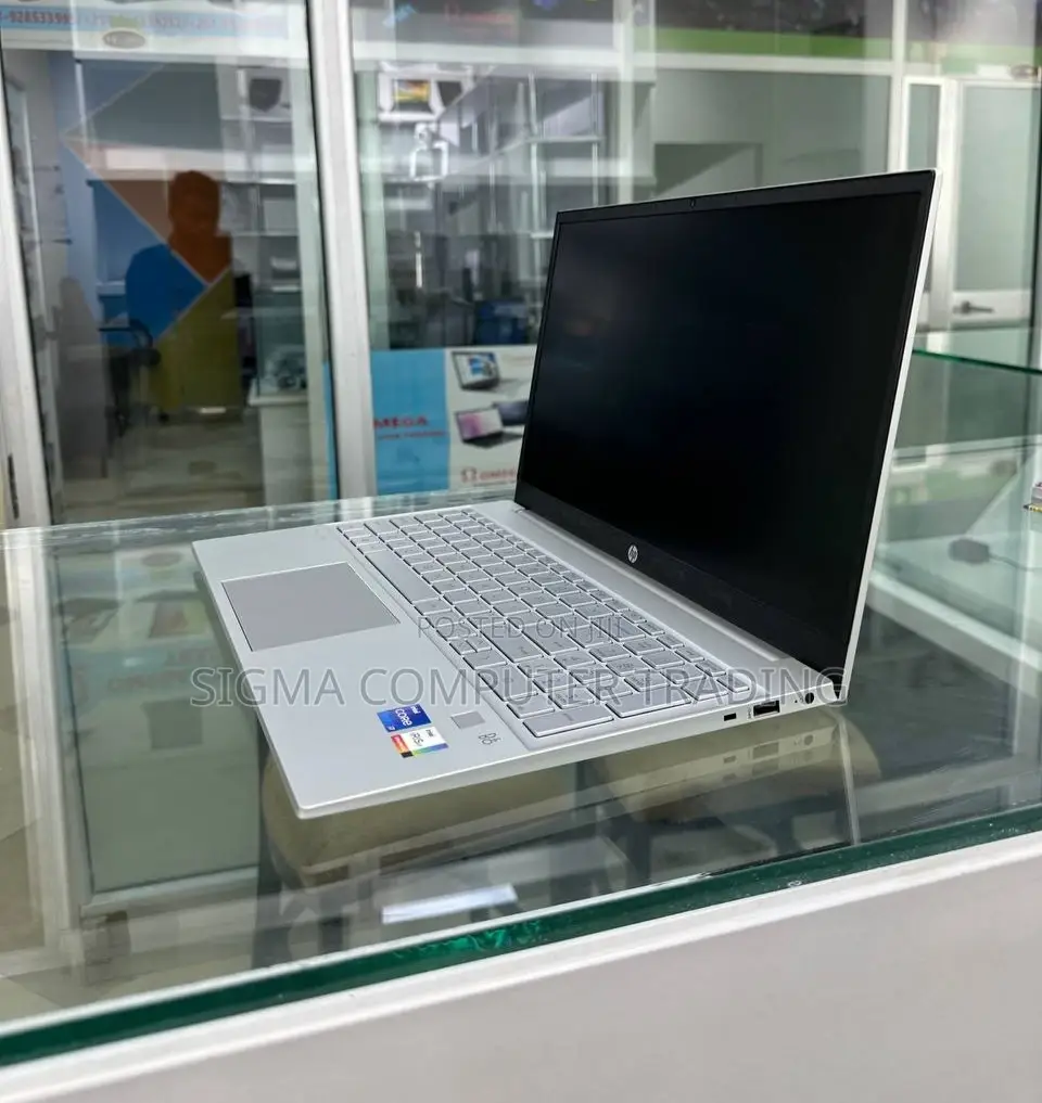 New Laptop HP Pavilion 15 16GB Intel Core I7 SSD 512GB