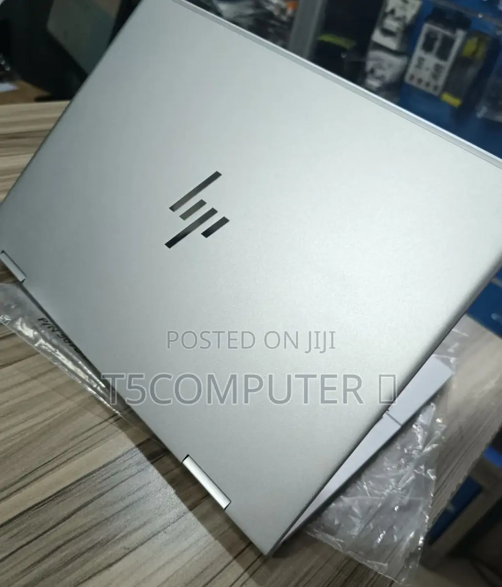 New Laptop HP Envy X360 8GB Intel Core I7 SSD 512GB