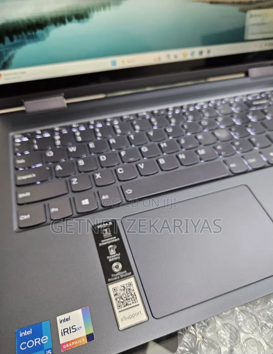 New Laptop Lenovo ThinkPad Yoga 8GB Intel Core I7 SSD 512GB