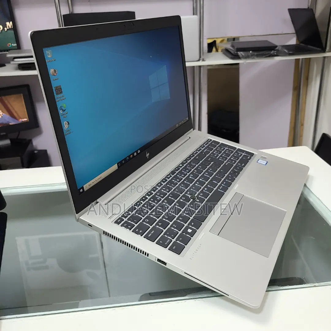 New Laptop HP EliteBook 840 G5 8GB Intel Core I7 SSD 512GB