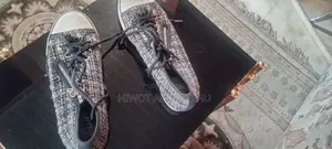 Shoes Blackand White Mix Cloure and Nice