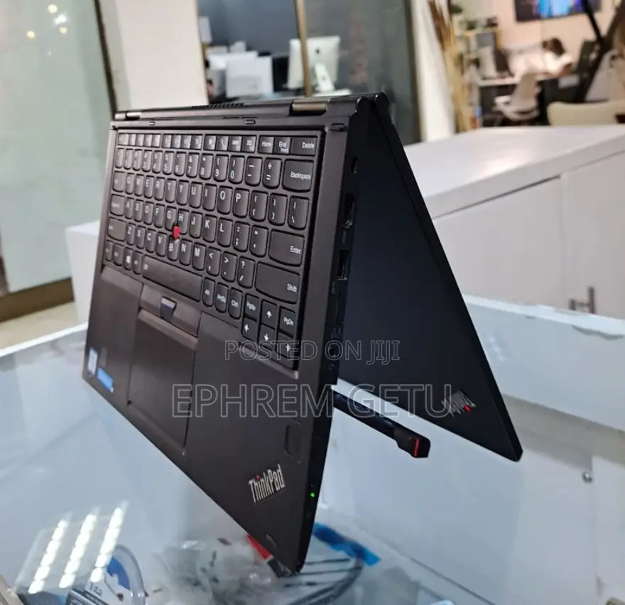 New Laptop Lenovo Yoga 260 8GB Intel Core I5 SSD 512GB