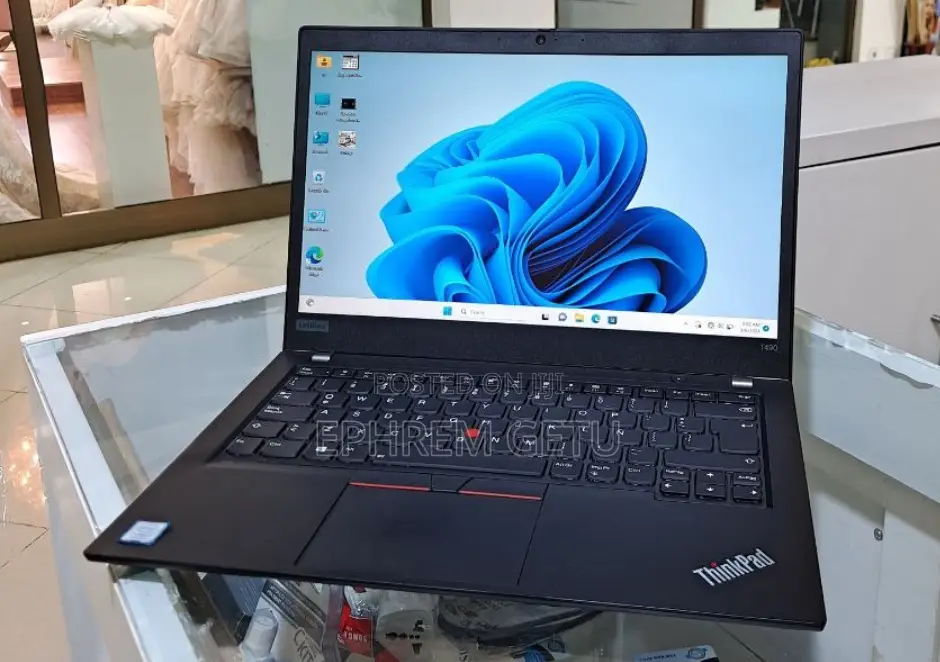 New Laptop Lenovo Thinkpad T490s 16GB Intel Core I7 SSD 512GB