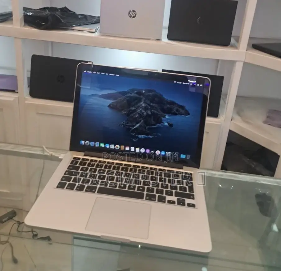 New Laptop Apple MacBook 2015 8GB Intel Core I5 SSD 128GB