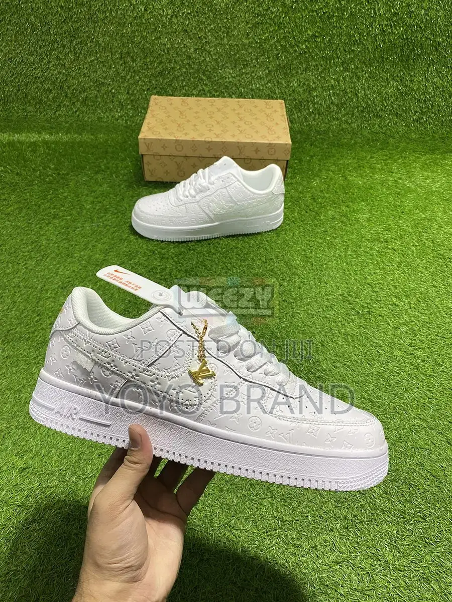 Nike Lv Air Force 1 Fashio Sneaker