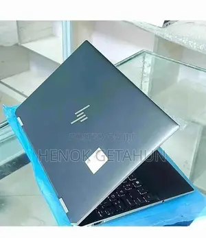 Photo - New Laptop HP Spectre 16GB Intel Core i7 SSD 512GB