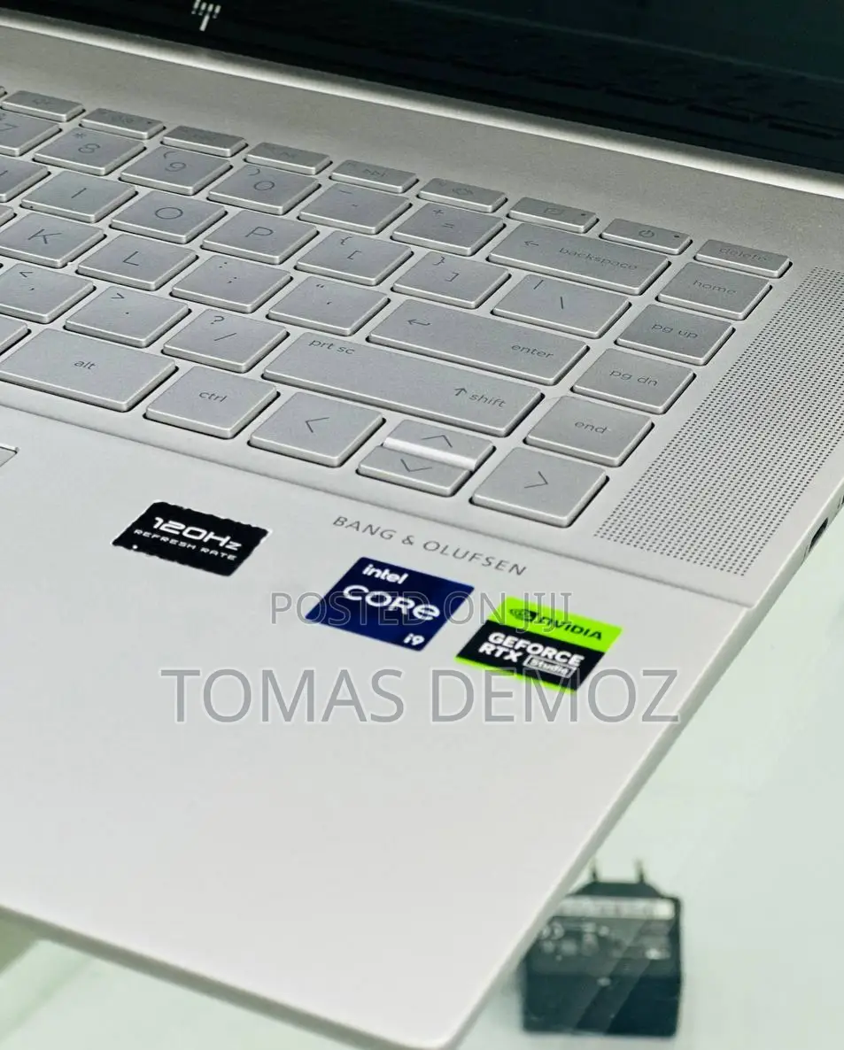 New Laptop HP Envy X2 11 32GB Intel Core I9 SSD 1T