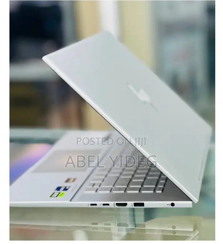 New Laptop HP Envy 15 32GB Intel Core I9 SSD 1T