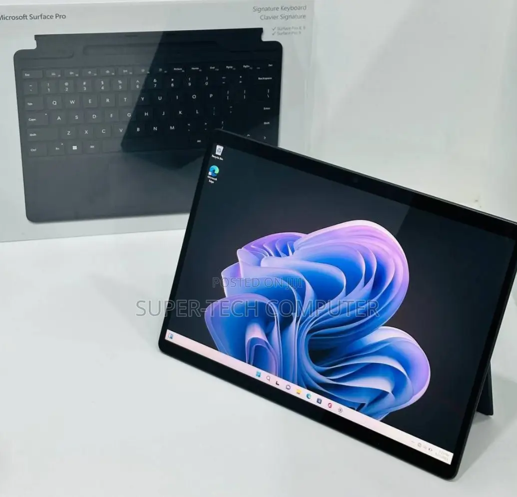 New Laptop Microsoft Surface Pro 9 16GB Intel Core I5 SSD 256GB