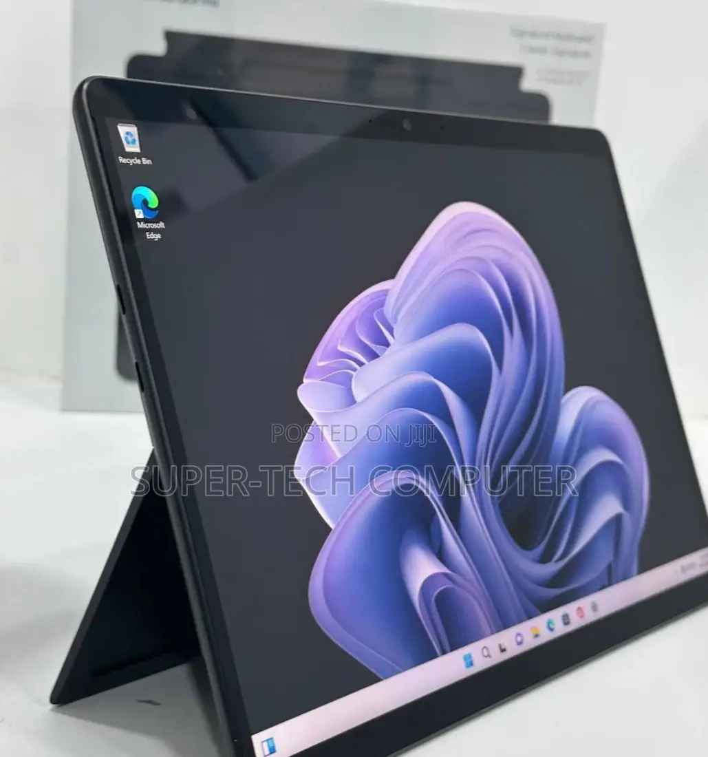 New Laptop Microsoft Surface Pro 9 16GB Intel Core I5 SSD 256GB