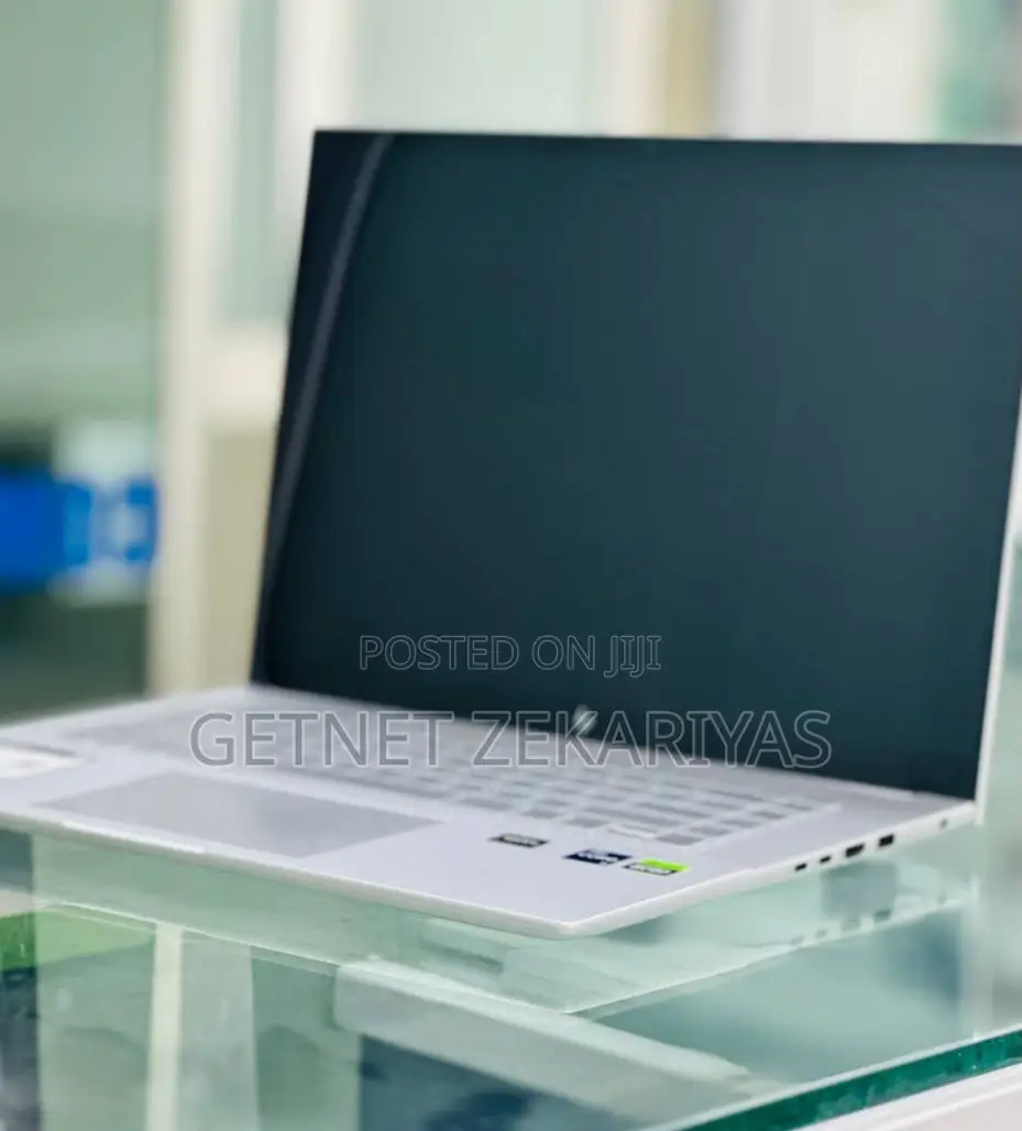 New Laptop HP Envy 15 32GB Intel Core I9 SSD 1T