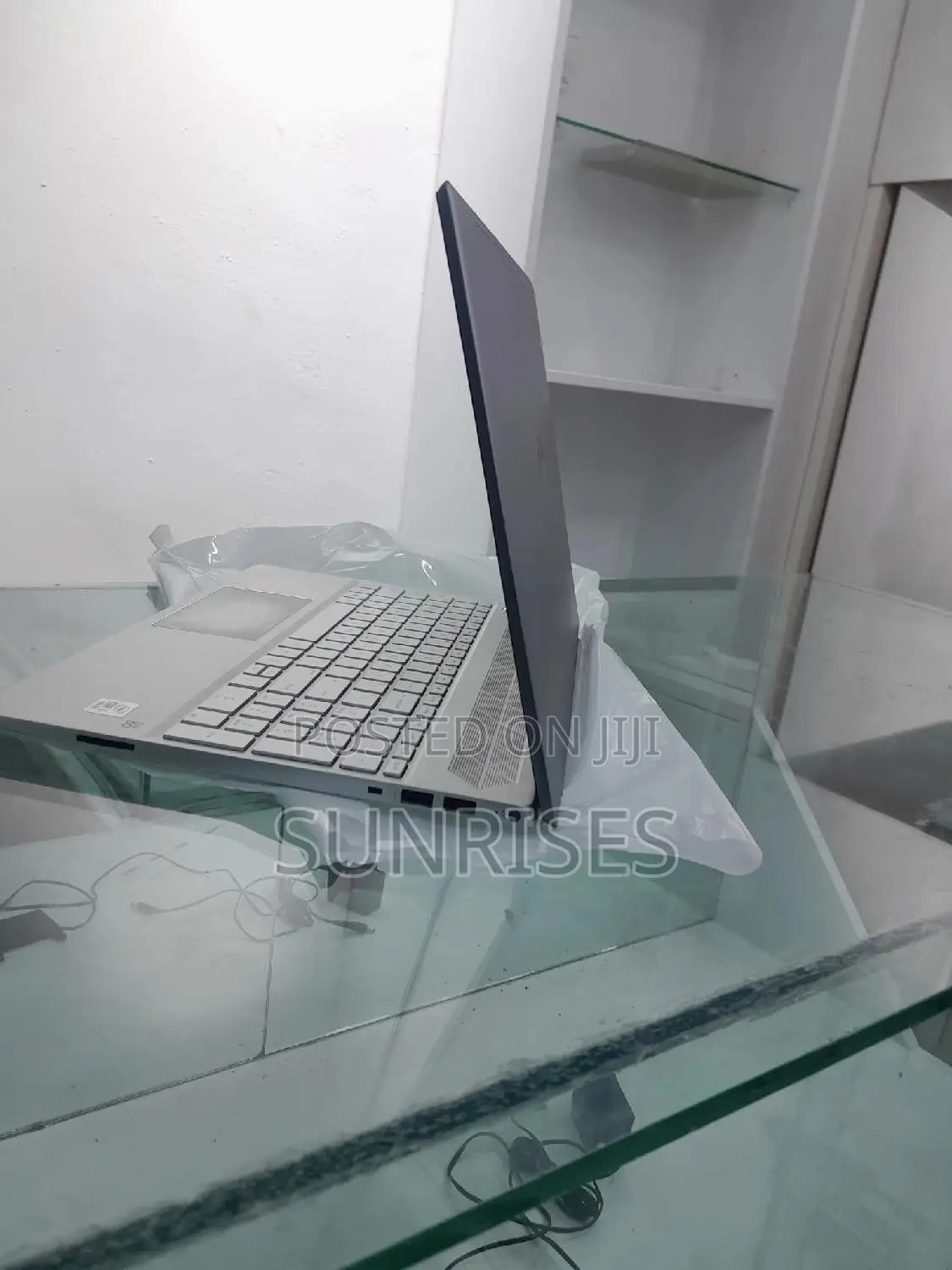 New Laptop HP Pavilion 15 8GB Intel Core I7 SSD 1T