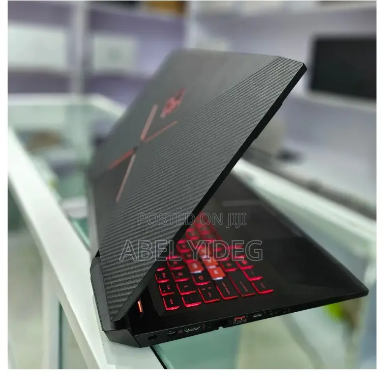 New Laptop HP Omen X 8GB Intel Core I5 HDD 1T