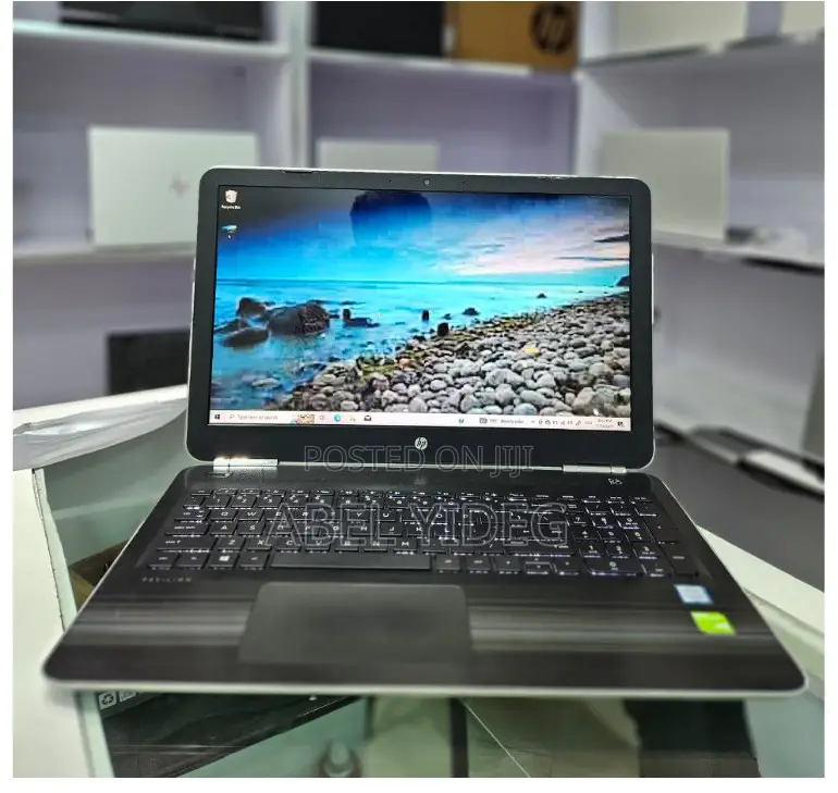 New Laptop HP Pavilion 15 8GB Intel Core I5 SSD 512GB