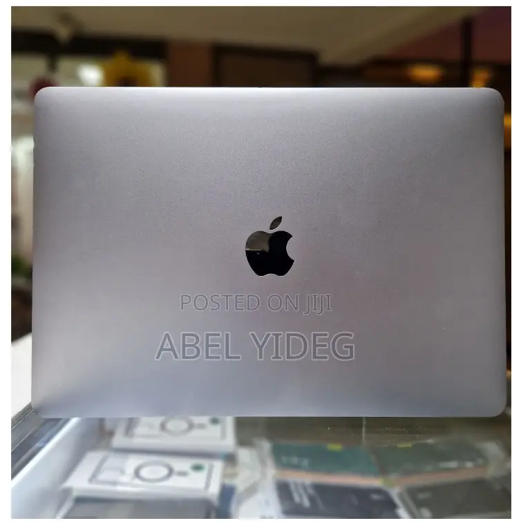 New Laptop Apple MacBook Pro M1 8GB Apple M1 Pro SSD 256GB