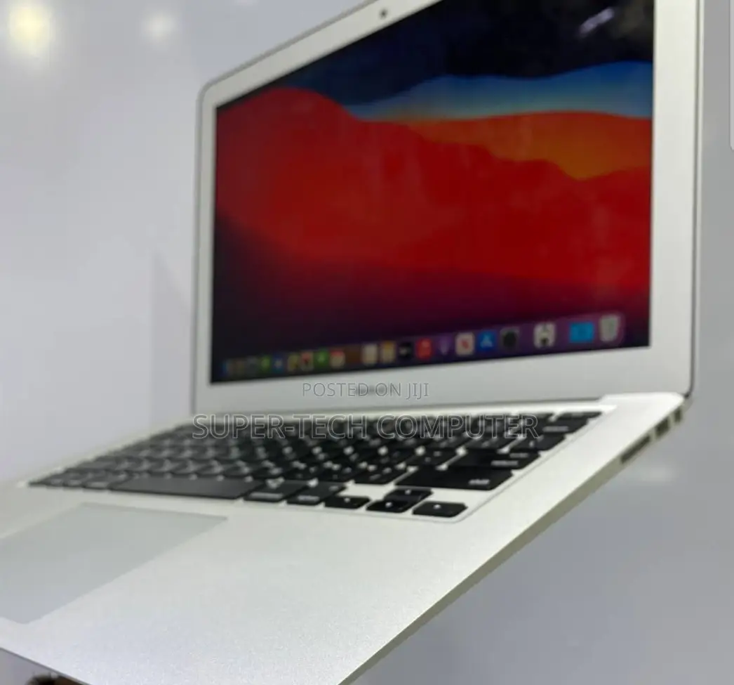 New Laptop Apple MacBook Air 2017 8GB Intel Core i5 SSD 128GB