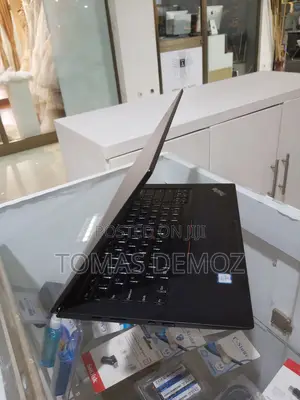 Photo - New Laptop Lenovo ThinkPad X1 Carbon 8GB Intel Core I5 SSD 512GB