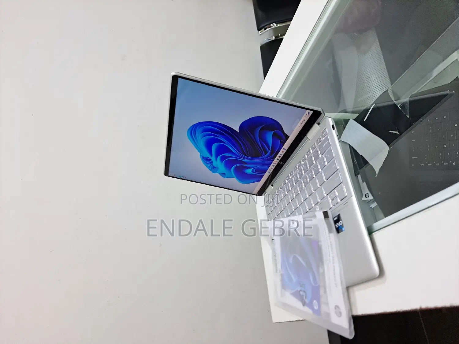 New Laptop HP Spectre X360 8GB Intel Core i5 SSD 512GB