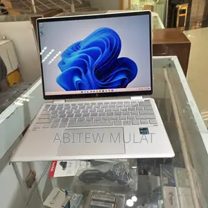 New Laptop HP Spectre X360 8GB Intel Core I5 SSD 512GB