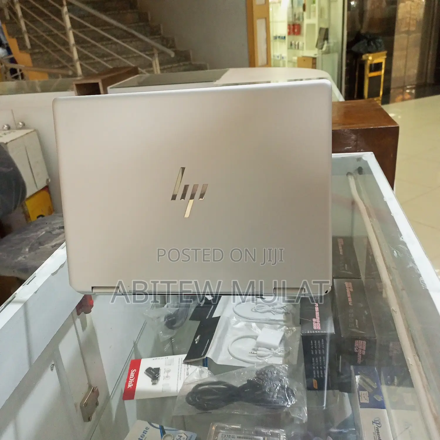 New Laptop HP Spectre X360 8GB Intel Core I5 SSD 512GB