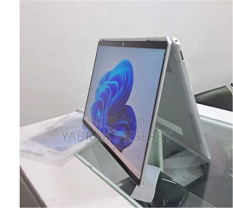 New Laptop HP Spectre 16GB Intel Core I5 SSD 512GB