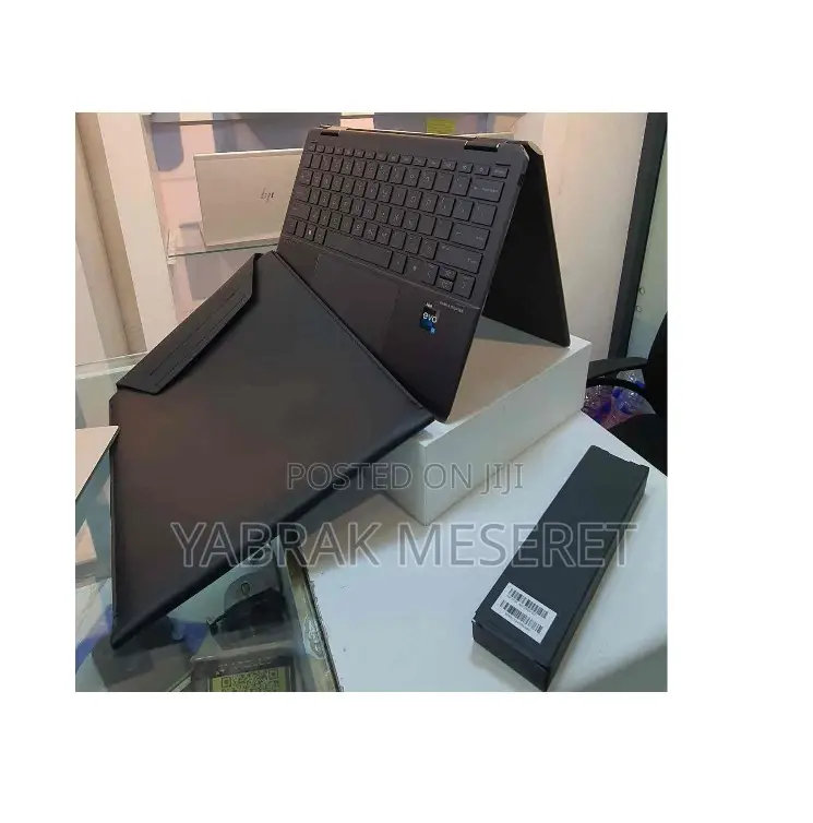 New Laptop HP Spectre 16GB Intel Core I7 SSD 1T