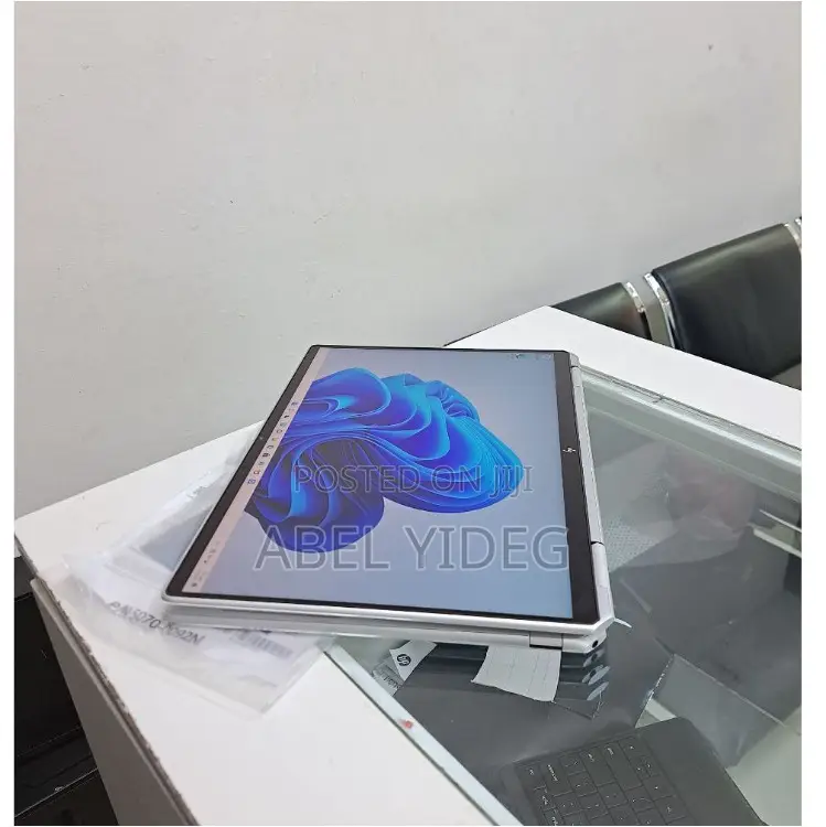 New Laptop HP Spectre X360 8GB Intel Core I5 SSD 512GB