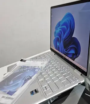 Photo - New Laptop HP Spectre 16GB Intel Core I5 SSD 512GB