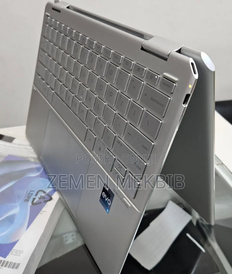 New Laptop HP Spectre 16GB Intel Core I5 SSD 512GB