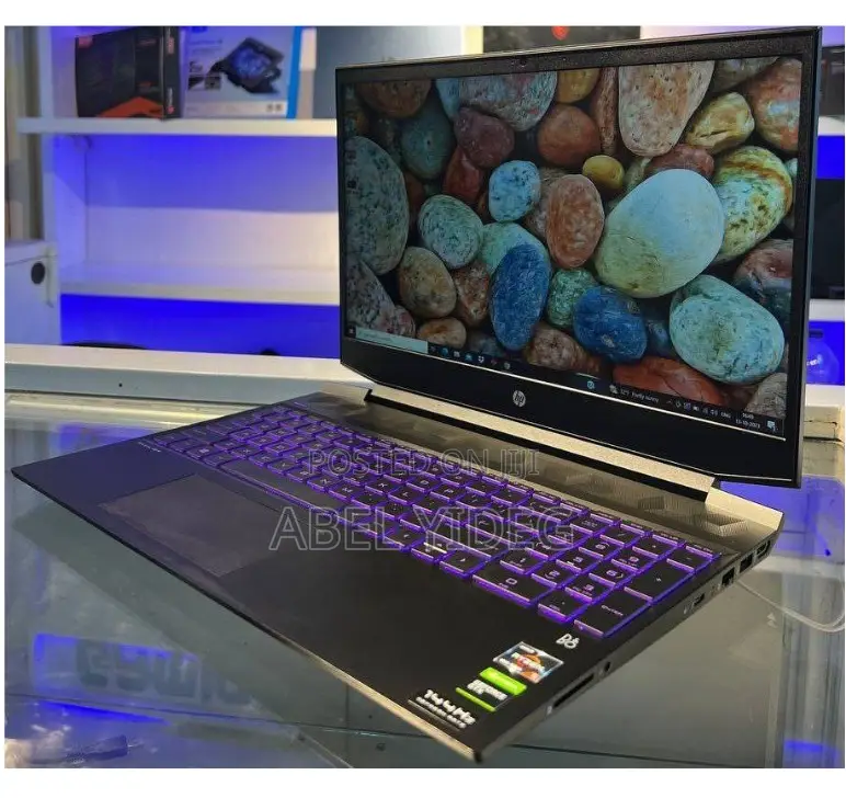 New Laptop HP Pavilion Power 15 8GB AMD Ryzen 5 SSD 256GB