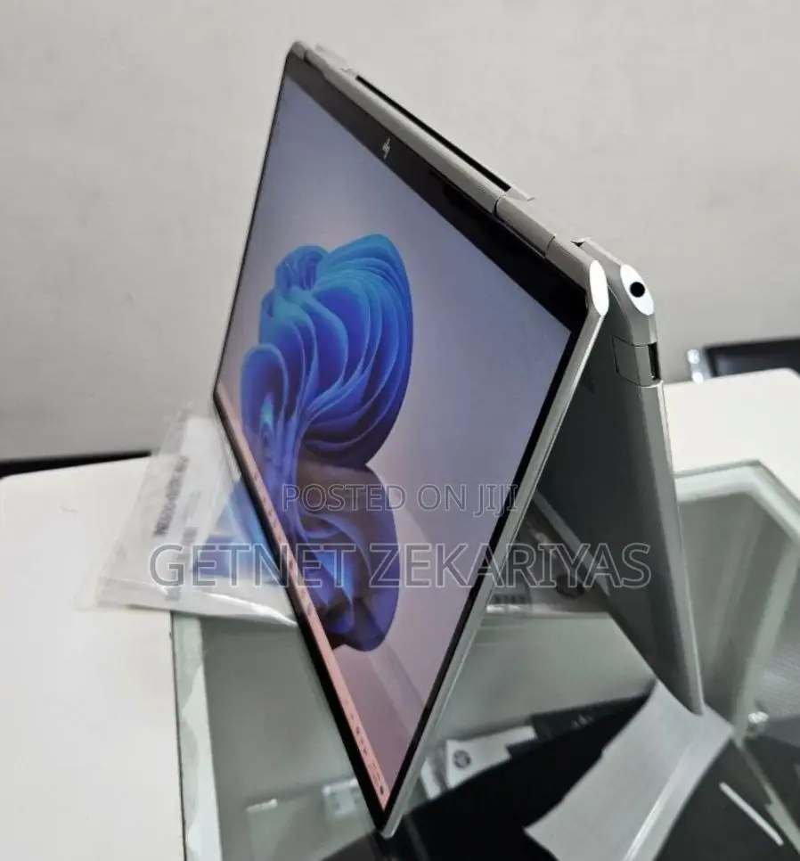 New Laptop HP Spectre 8GB Intel Core I5 SSD 512GB