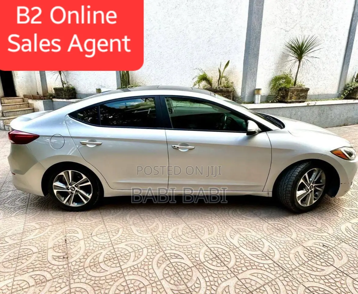 Hyundai Elantra 2018 Silver