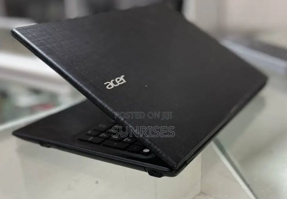 New Laptop Acer Aspire 5 4GB AMD A6 HDD 500GB