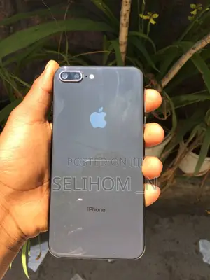 Photo - Apple iPhone 8 Plus 64 GB Gray