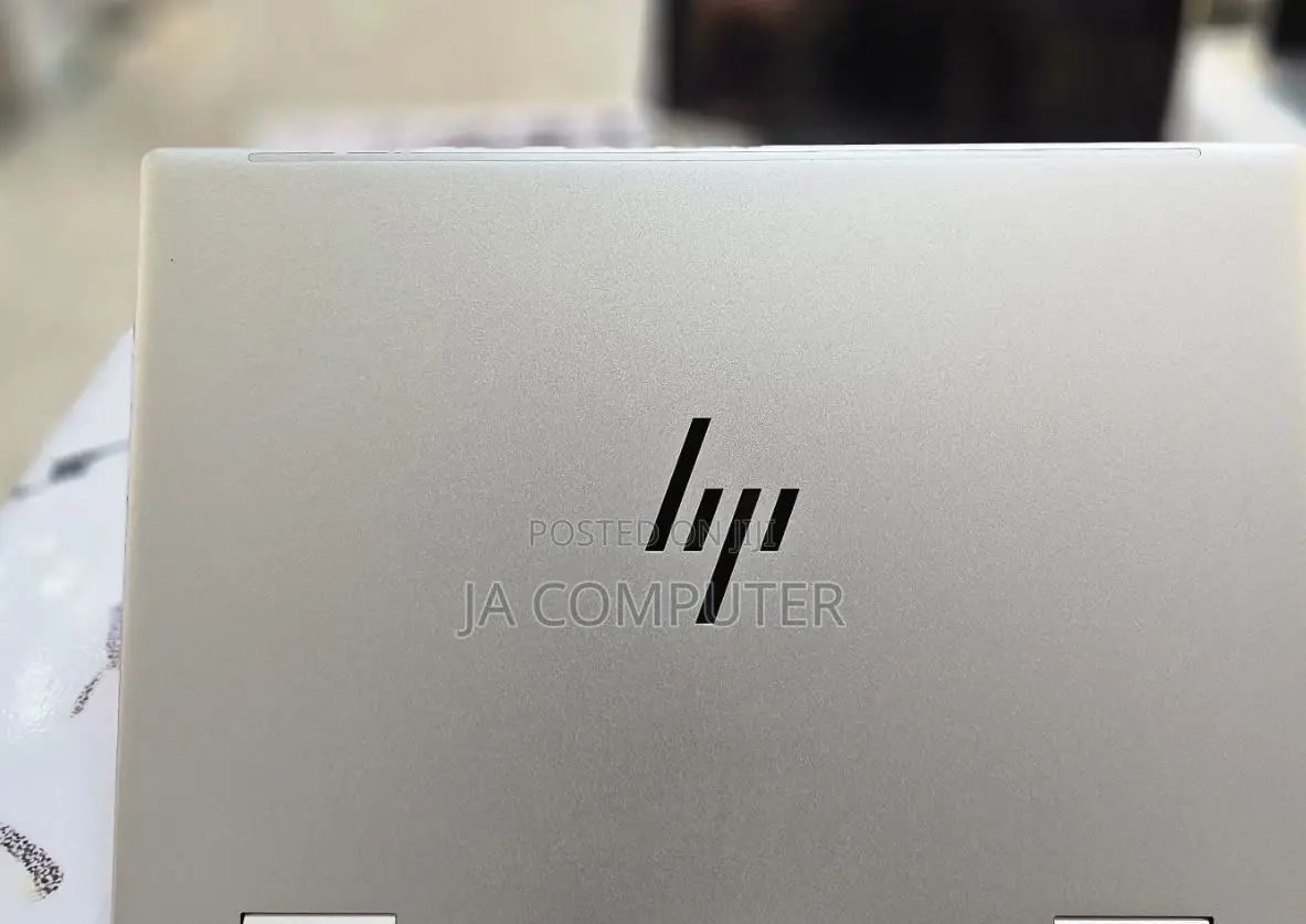 New Laptop HP Envy X360 8GB Intel Core I5 SSD 512GB