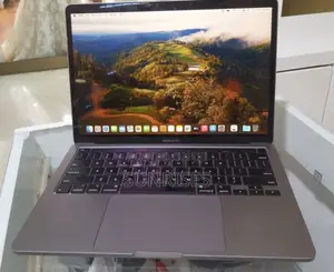 New Laptop Apple MacBook 2020 16GB Intel Core I7 SSD 512GB