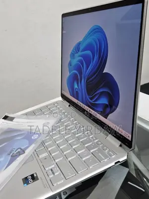 New Laptop HP Spectre 8GB Intel Core I5 SSD 512GB