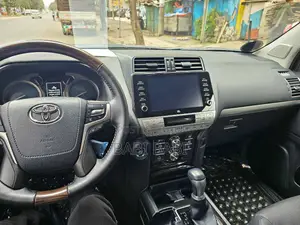 Toyota Land Cruiser Prado 2020 Matt Black