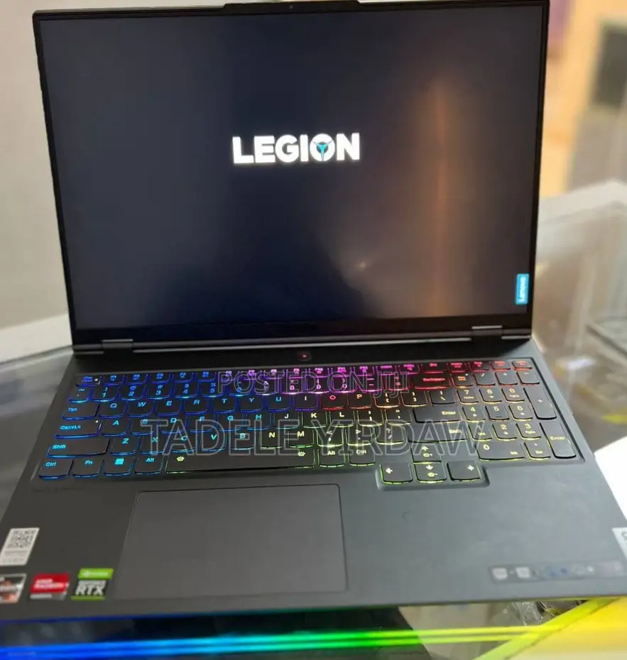 New Laptop Lenovo Legion 7 32GB AMD Ryzen 9 SSD 1T
