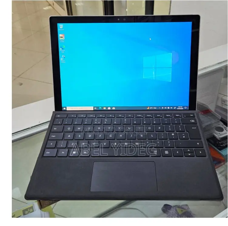 New Laptop Microsoft Surface Pro 4 8GB Intel Core I5 SSD 256GB