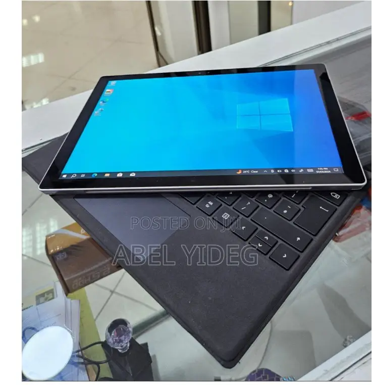 New Laptop Microsoft Surface Pro 4 8GB Intel Core I5 SSD 256GB