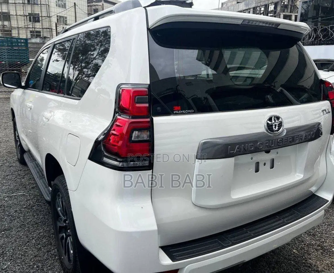 New Toyota Land Cruiser Prado 2024 White