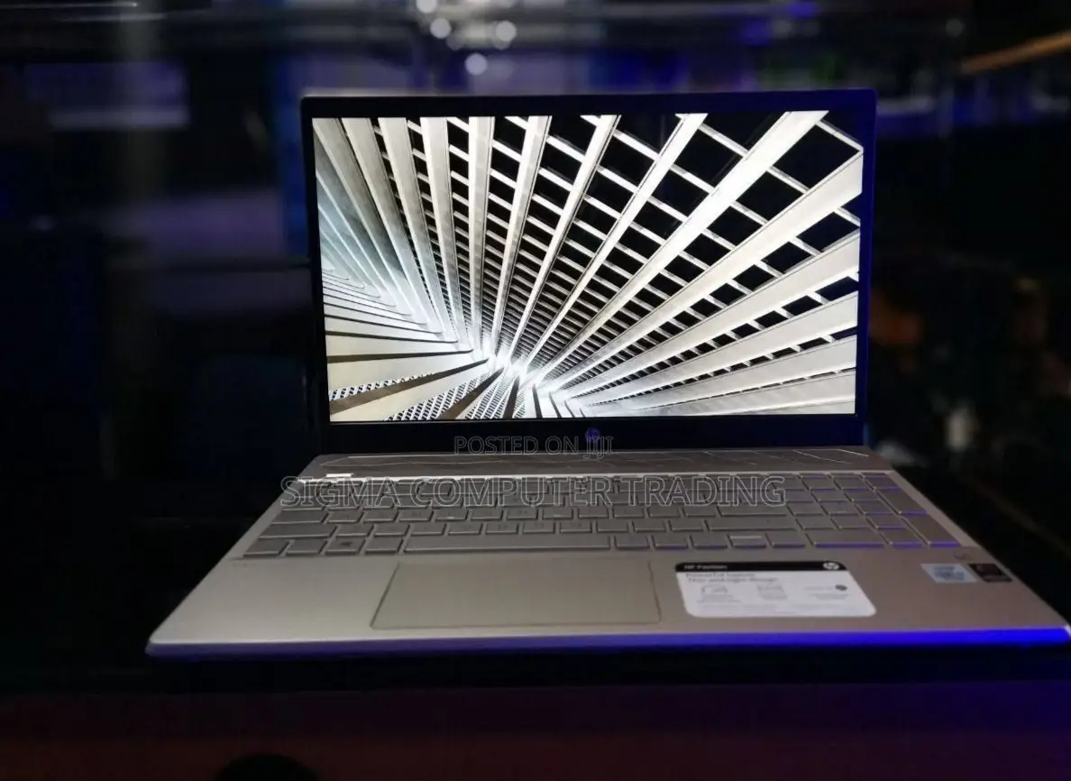New Laptop HP Pavilion 15 16GB Intel Core I7 SSD 512GB